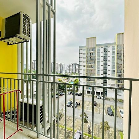 Setia Alam Islamic Homestay Shah Alam Esterno foto